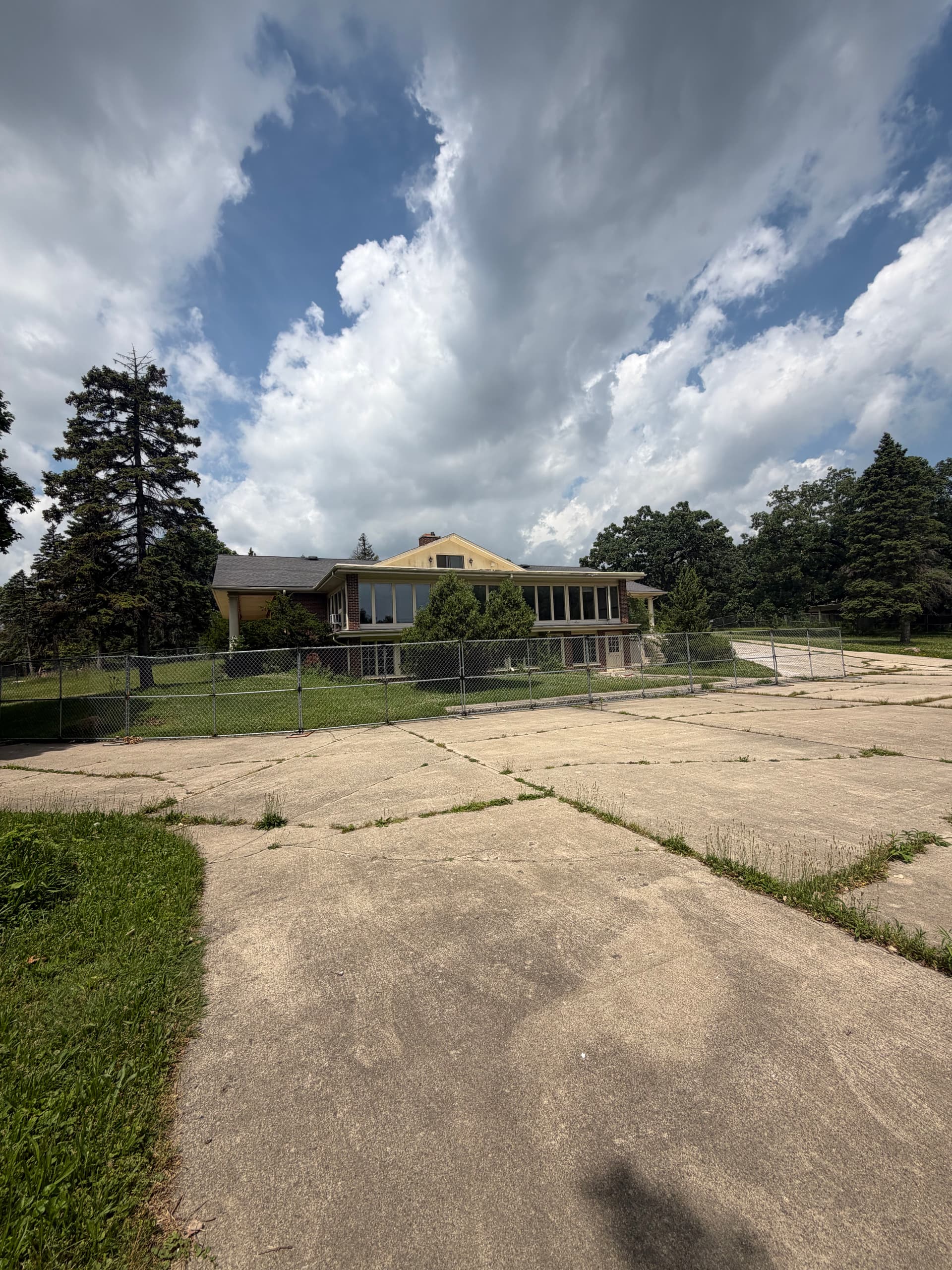 Commercial Demolition Estimating Underway in Hinsdale image