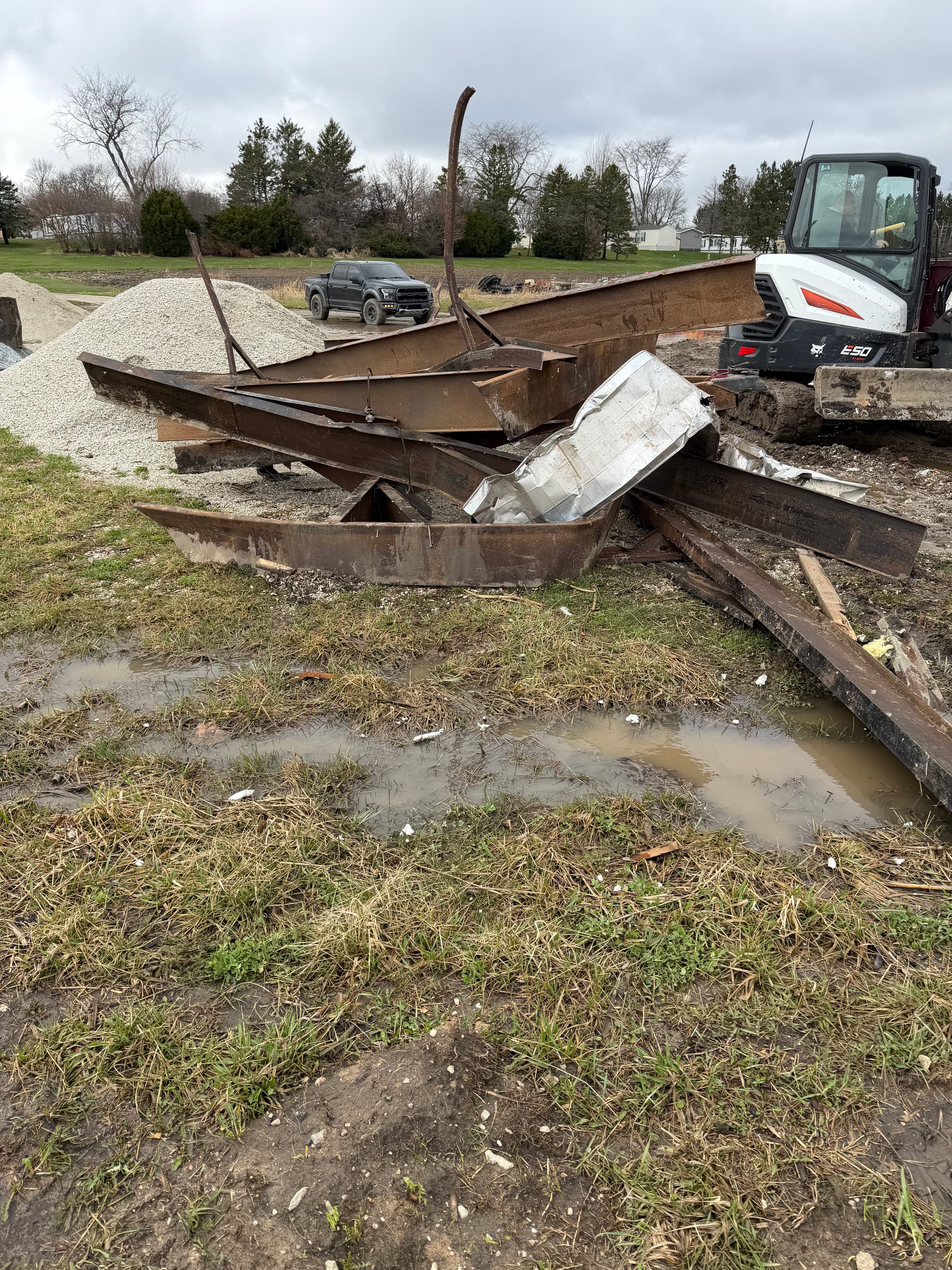How We Handle Scrap Metal on Mobile Home Demo Jobs image
